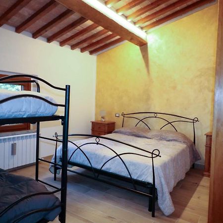 Agriturismo La Tana Читта-ди-Кастелло Экстерьер фото