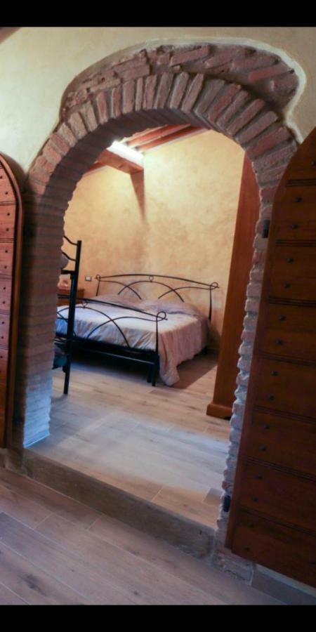 Agriturismo La Tana Читта-ди-Кастелло Экстерьер фото
