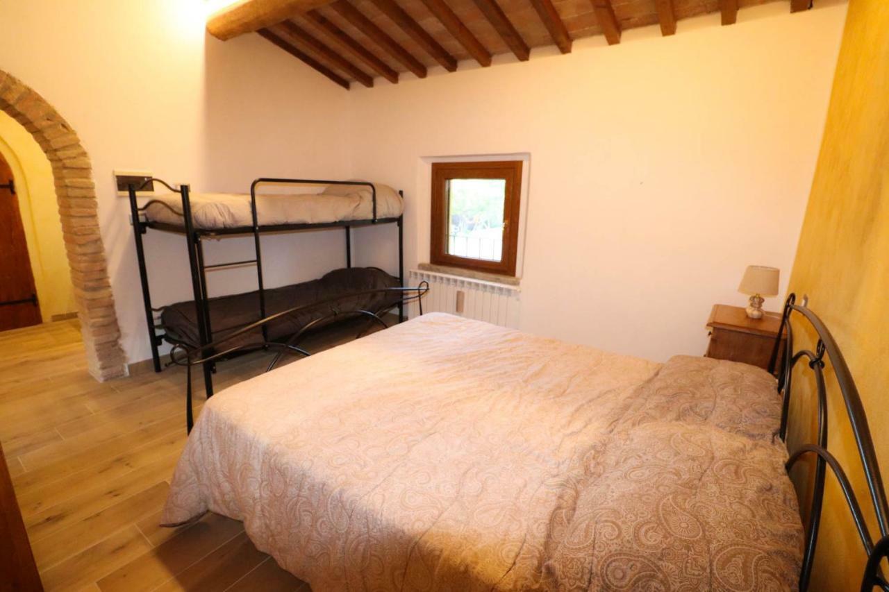Agriturismo La Tana Читта-ди-Кастелло Экстерьер фото